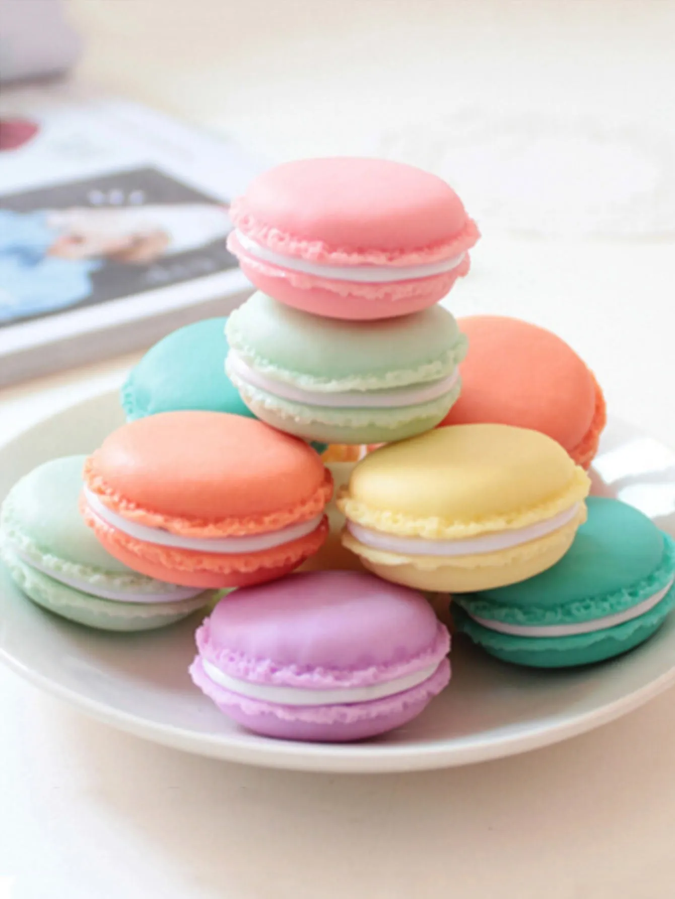 1pc Macaron Shaped Random Color Jewelry Storage Box