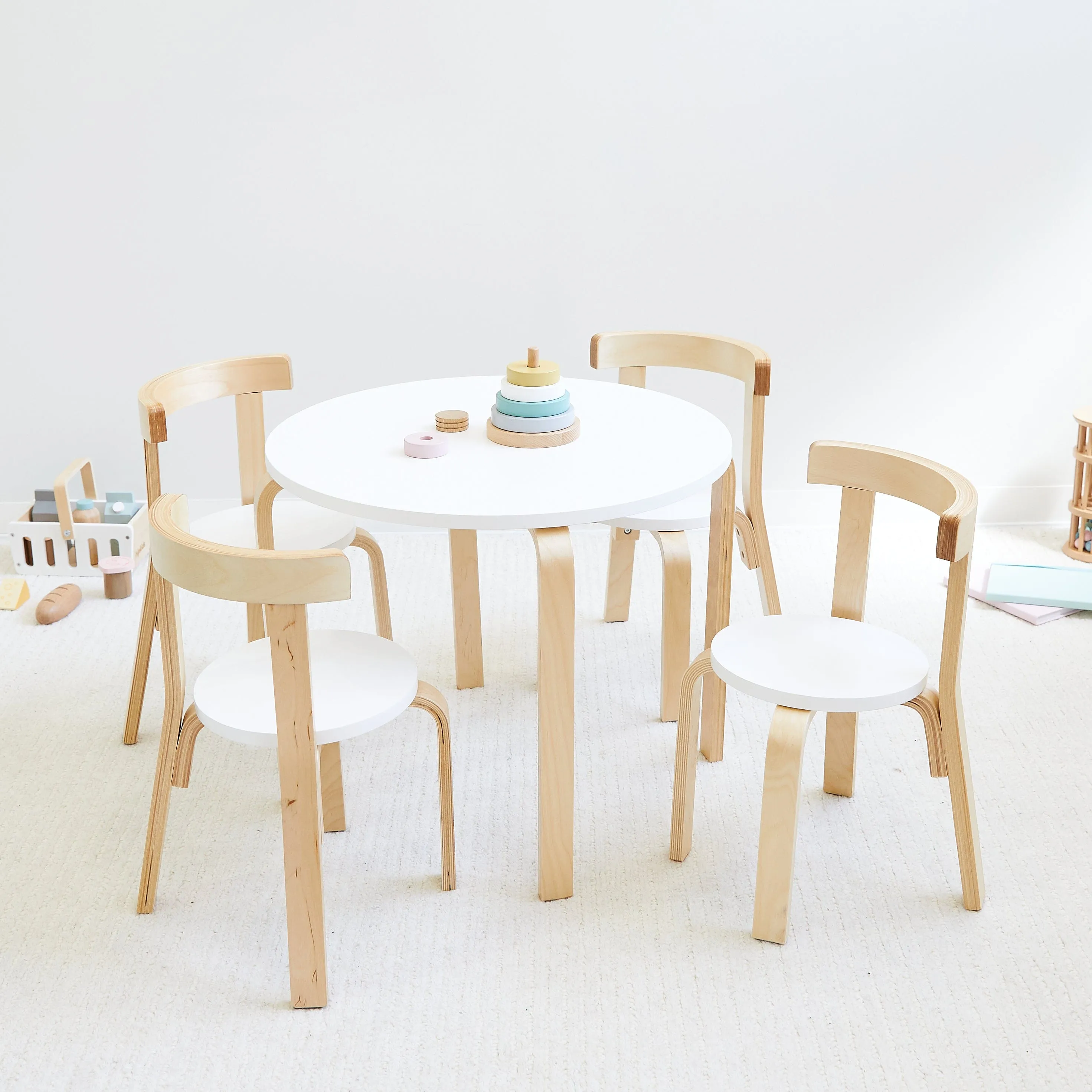 Boston Table & 4 Chairs Set