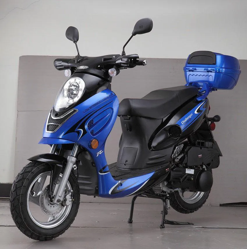 Challenger 150cc deluxe sport style scooter