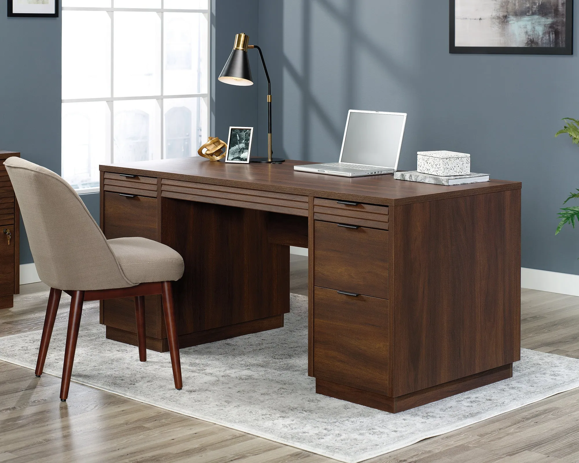 Englewood Executive Desk Spm A2