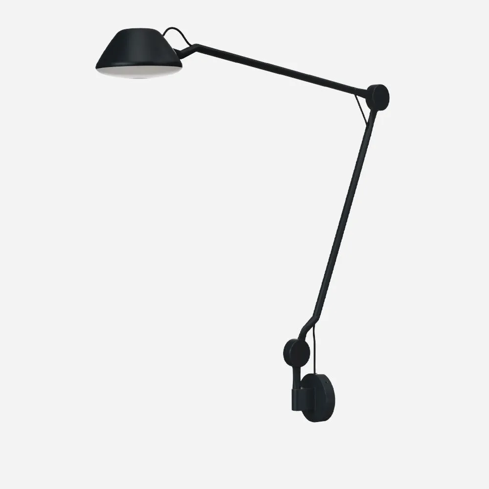 Fritz Hansen AQ01™ Wall Lamp