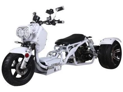 Ice Bear Maddog PST50-19N 50 Trike. Automatic, Electric Start, 49.5cc Moped Scooter