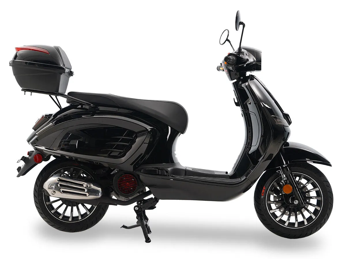 Ice Bear PMZ150-16 Classic. 150cc, Automatic, Electric Start , Color matched Trunk, Disk Brakes, GY6 Clone Engine