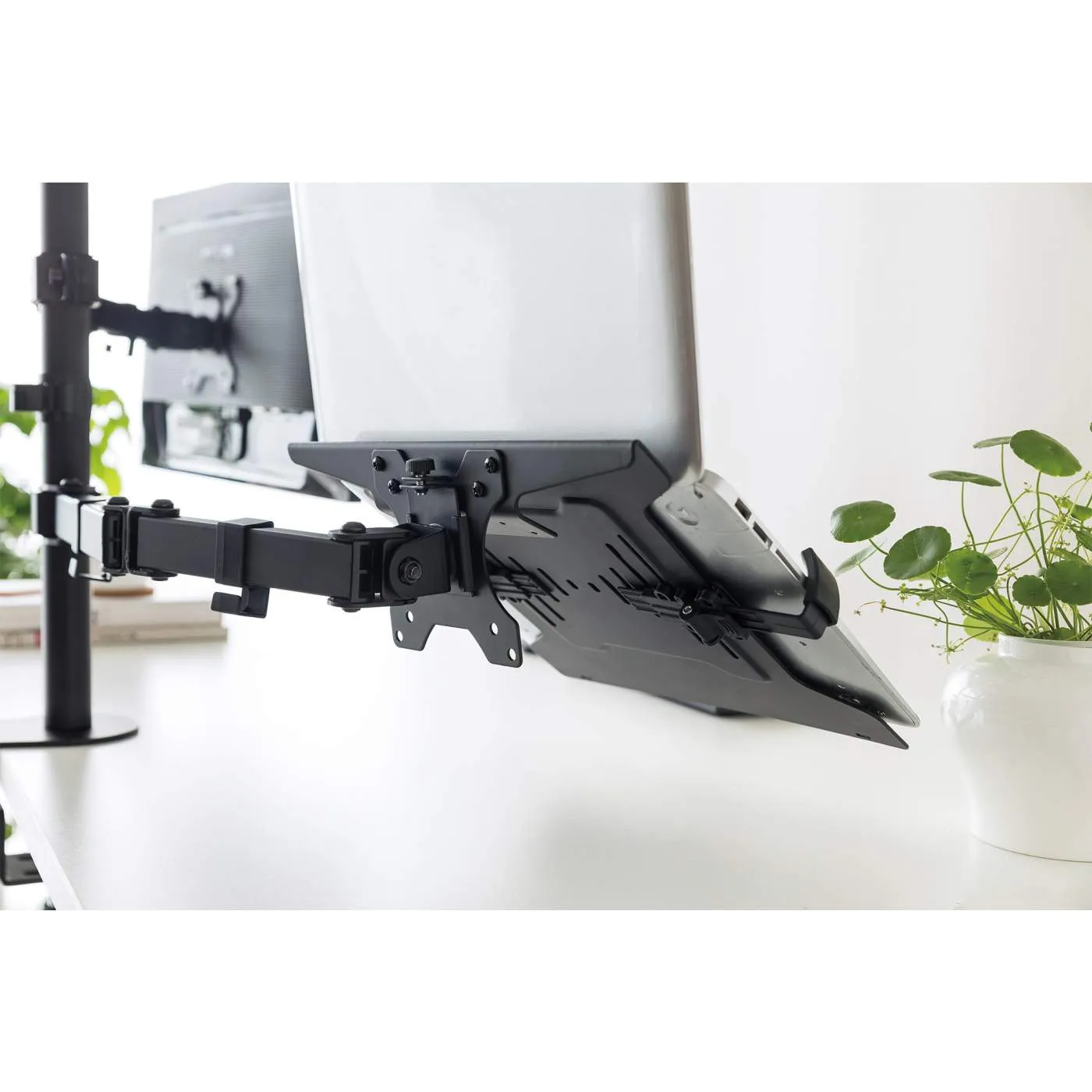 Universal Laptop VESA Holder